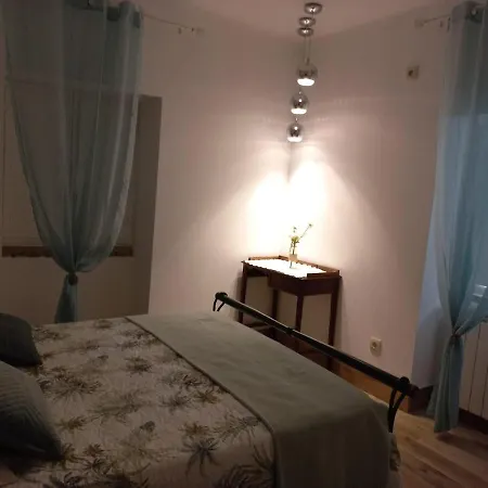 Holiday home Oliveiras *